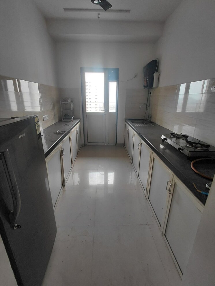 Kitchen, indiabulls-one-indiabulls-park 2 Bedroom 891 Sq.Ft. Apartment In New Panvel Navi Mumbai 9469953