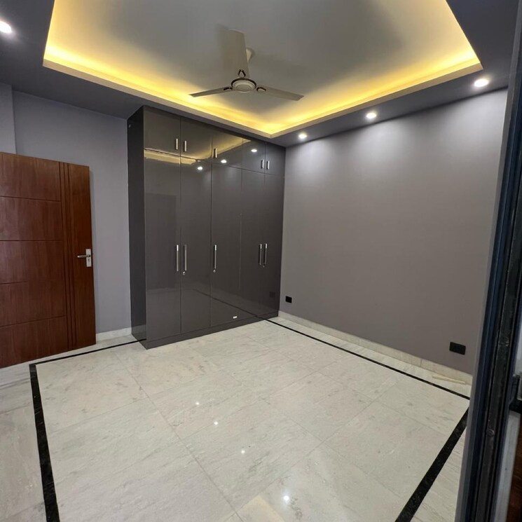 Room, green park extension 3 Bedroom 1800 Sq.Ft. Independent House In Green Park Extension Delhi 9469943