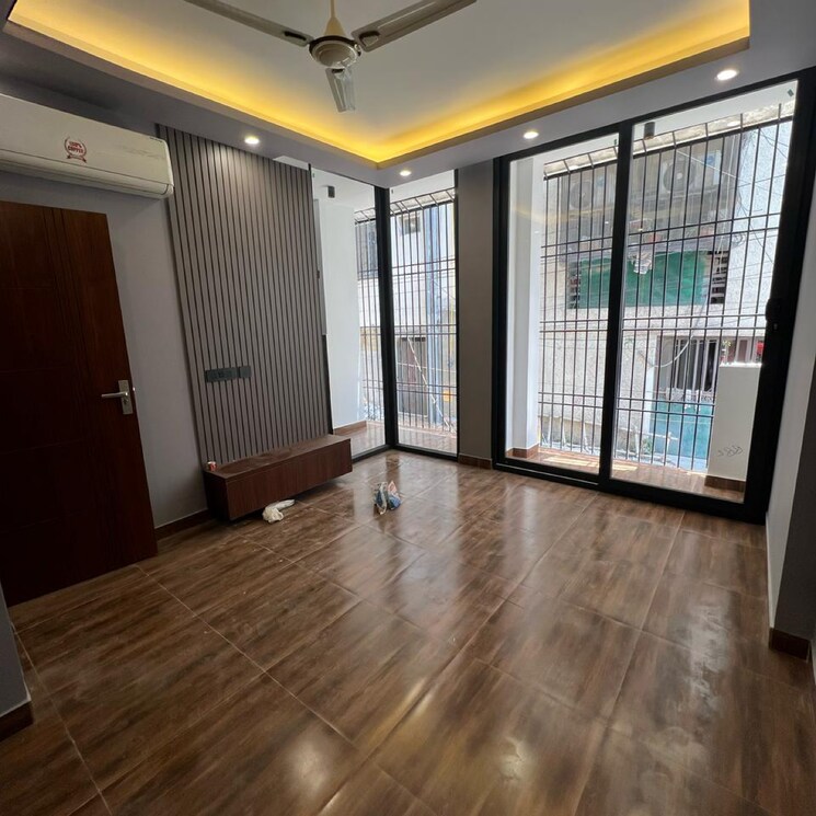 Room, green park extension 3 Bedroom 1800 Sq.Ft. Independent House In Green Park Extension Delhi 9469943