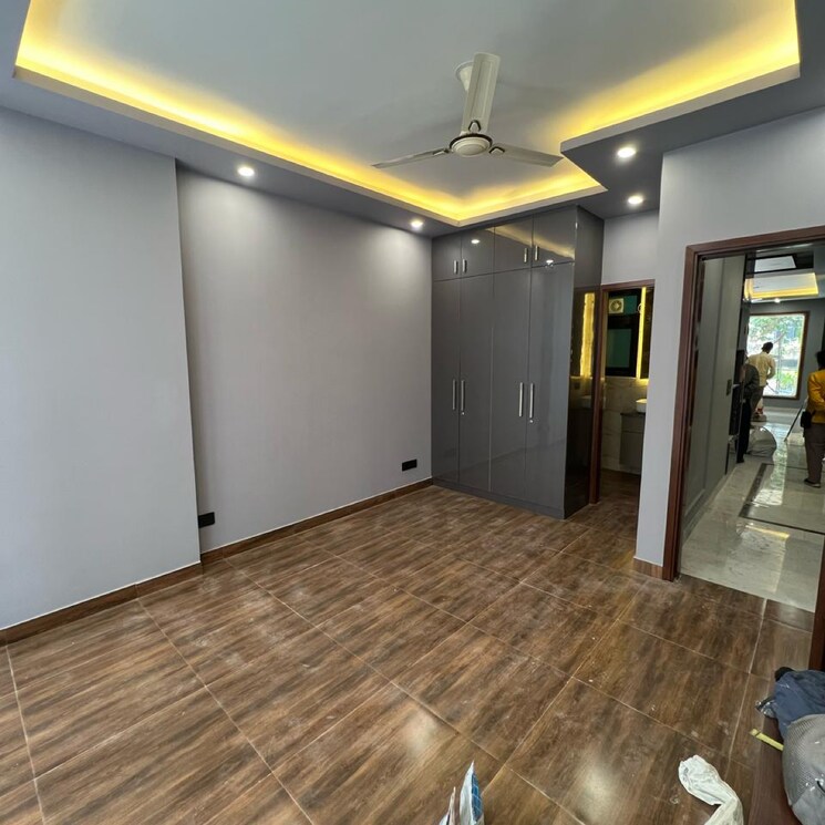 Room, green park extension 3 Bedroom 1800 Sq.Ft. Independent House In Green Park Extension Delhi 9469943