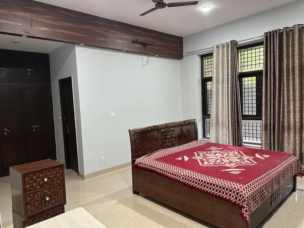 2.5 BHK + Extra Room Independent House For Sale in Alpha 1 Greater Noida