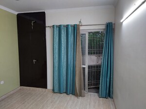 Room in 3 BHK Builder Floor at BPTP Elite Floors, Sector 83 – for Rent