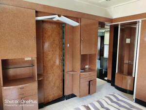 Bedroom in 2 BHK Apartment at Santacruz West – for Rent