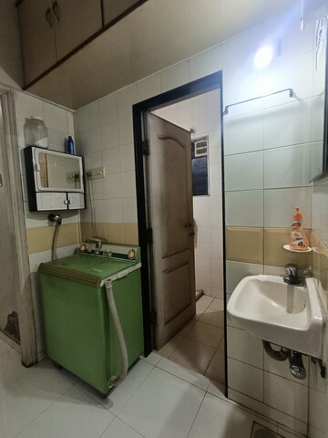 Bathroom in 2 BHK Apartment at Metro Tulsi Heights, New Panvel – for Sale
