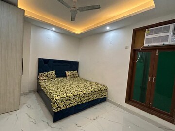Bedroom in 2 BHK Builder Floor at Chattarpur – for Rent