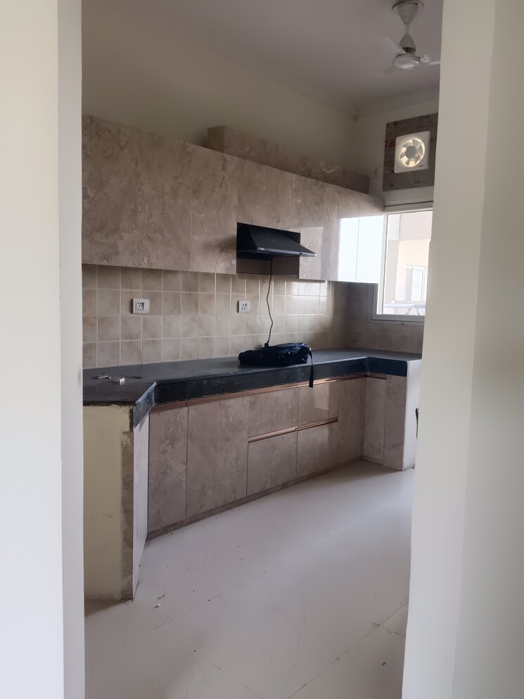 Kitchen, awho-shanti-vihar 3 Bedroom 1755 Sq.Ft. Apartment In Sector 95 Gurgaon 9470025