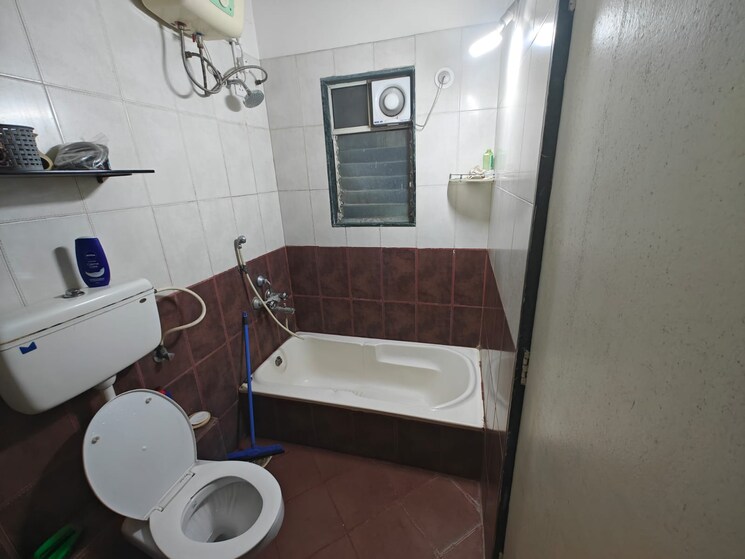 Bathroom, nirmiti-lorelle 2 Bedroom 870 Sq.Ft. Apartment In Wakad Pune 9470060