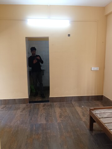 Room in 1 RK Villa at Six Mile – for Rent