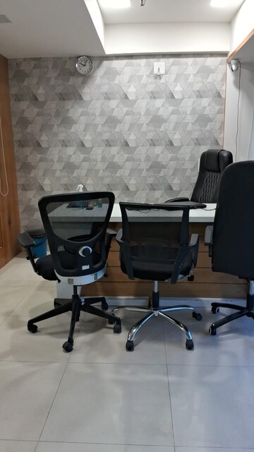  Office Space For Rent in Sola Road