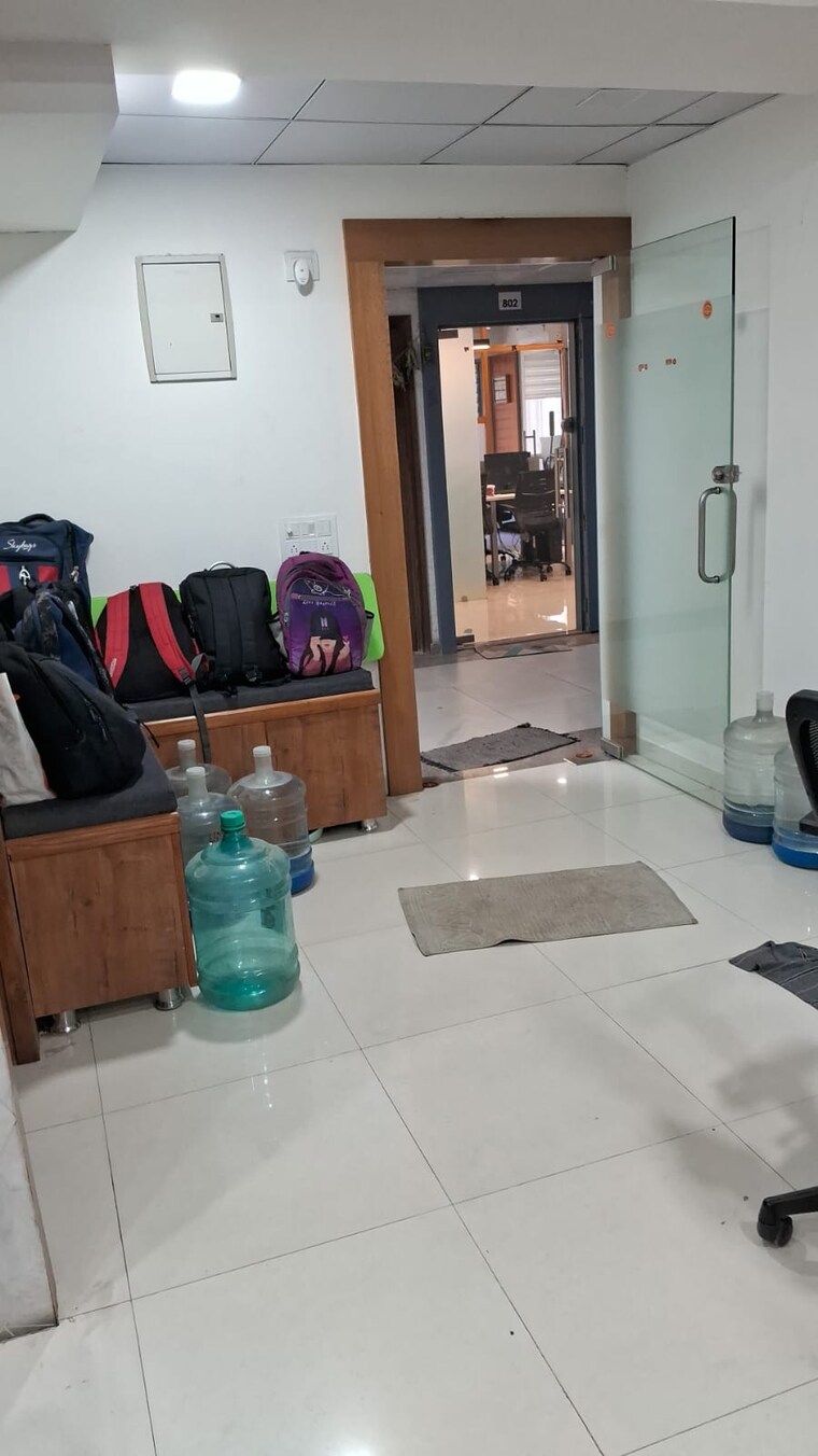 undefined, sola road Commercial Office Space 970 Sq.Ft. In Sola Road Ahmedabad 9470102