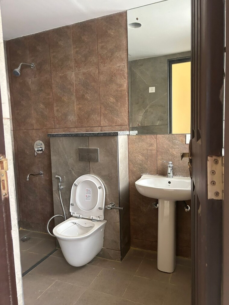 Attached Bathroom, aba-cleo-county 3 Bedroom 1620 Sq.Ft. Apartment In Sector 121 Noida 9470229
