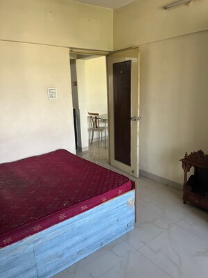 Room in 2 BHK Apartment at Hari Ganga, Yerawada – for Rent