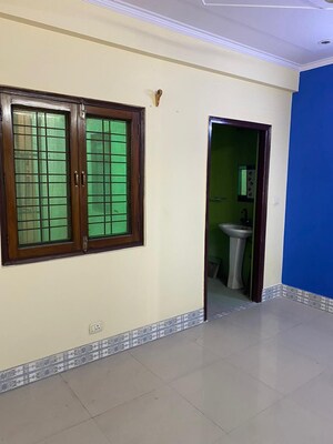 Room in 1.5 BHK Villa at Eldeco Ananda, Sector 48 – for Rent