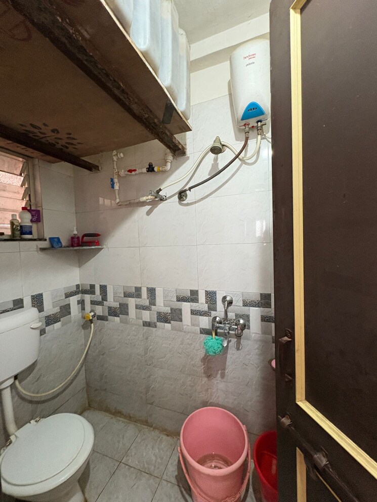 Bathroom, keshav nagar 2 Bedroom 950 Sq.Ft. Apartment In Keshav Nagar Pune 9470255