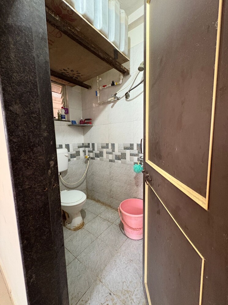 Bathroom, keshav nagar 2 Bedroom 950 Sq.Ft. Apartment In Keshav Nagar Pune 9470255