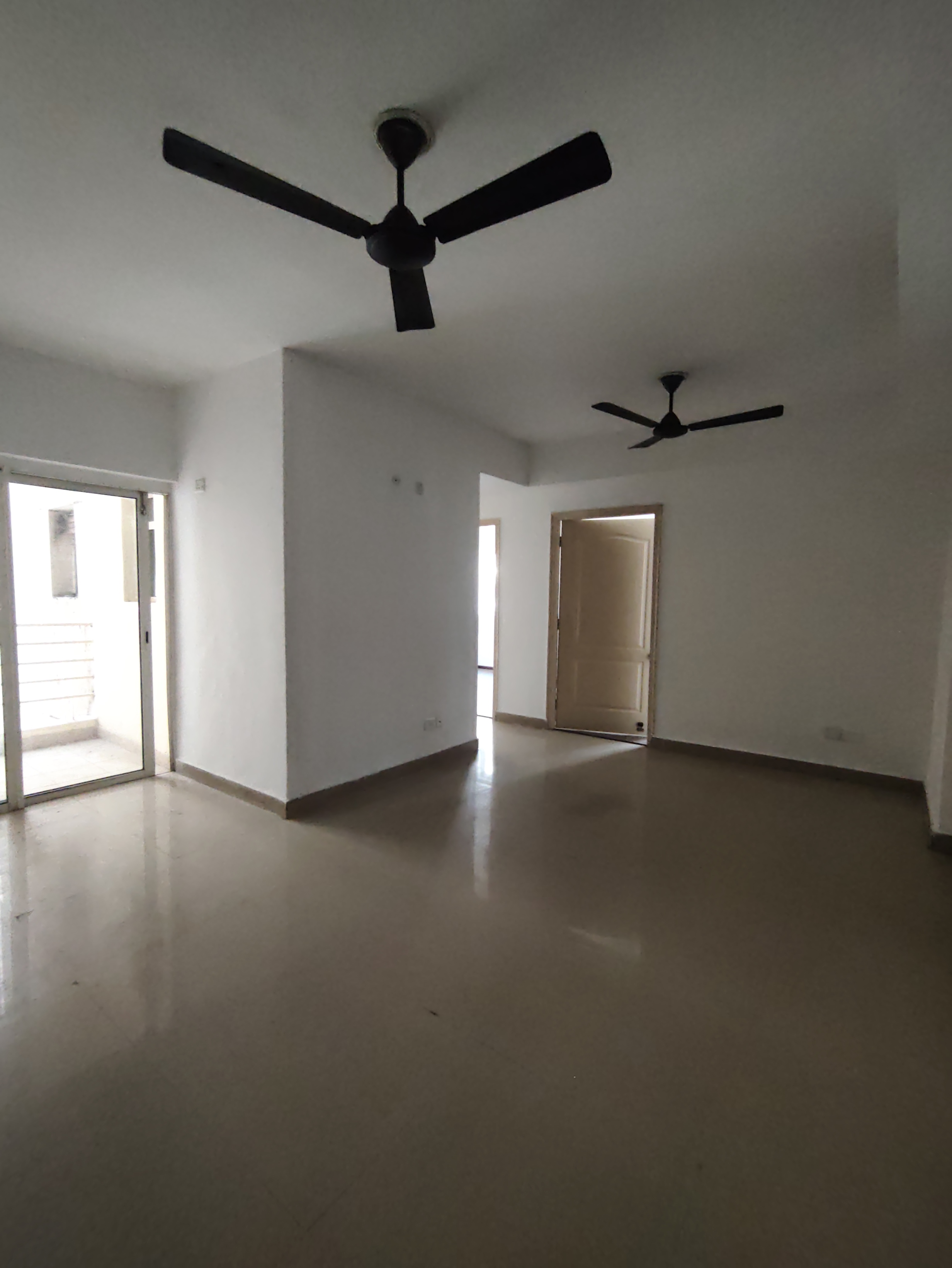 3 BHK Apartment For Sale in Paras Seasons