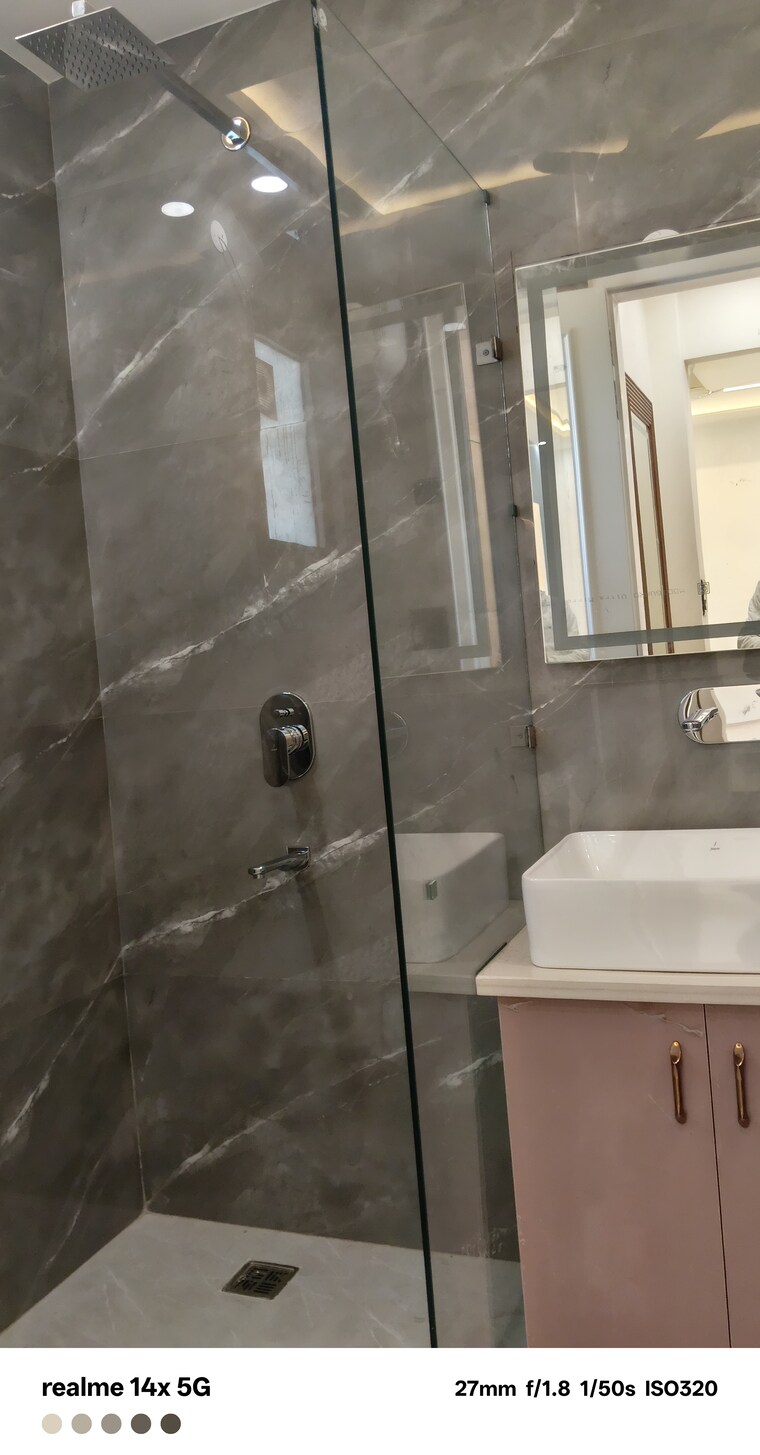 Bathroom, parklands 3 Bedroom 250 Sq.Yd. Builder Floor In Sector 85 Faridabad 9470363