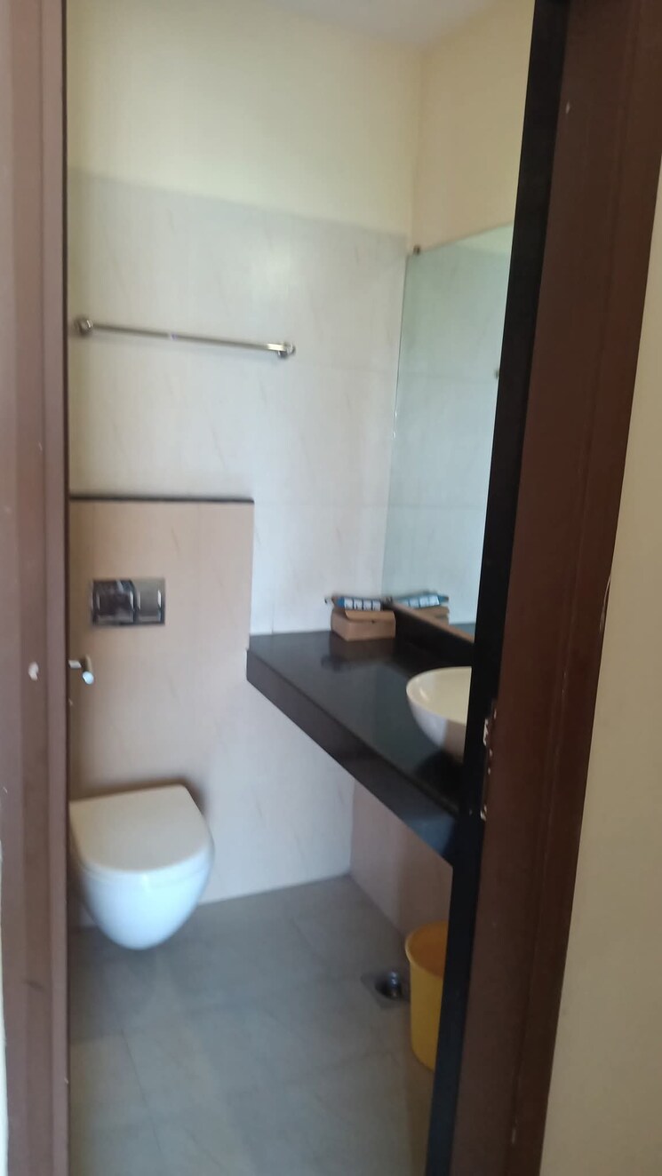 Bathroom, rustomjee-athena 2 Bedroom 900 Sq.Ft. Apartment In Majiwada Thane 9470368