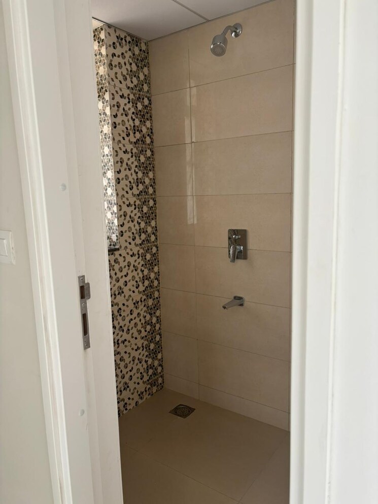 Bathroom, godrej-park-ridge 1 Bedroom 429 Sq.Ft. Apartment In Manjari Pune 9470387