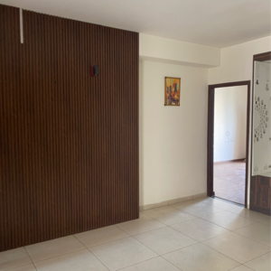 Room in 4 BHK Apartment at Sushma Valencia, Nagla Road – for Rent