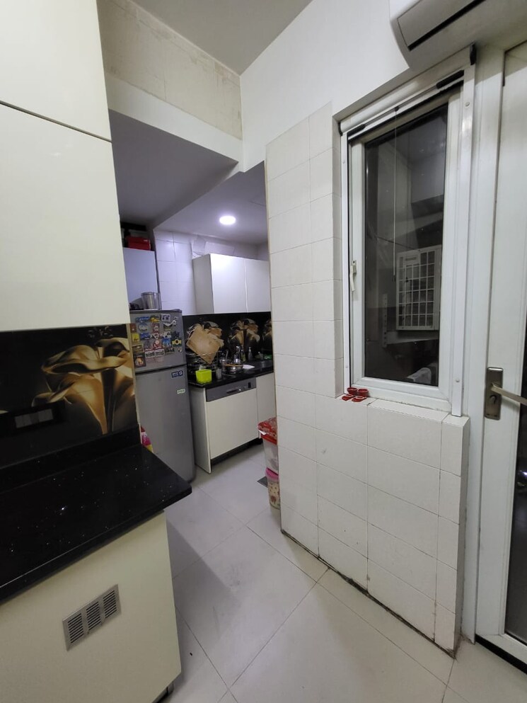 Kitchen, paras-irene 3 Bedroom 1830 Sq.Ft. Apartment In Sector 70a Gurgaon 9470482