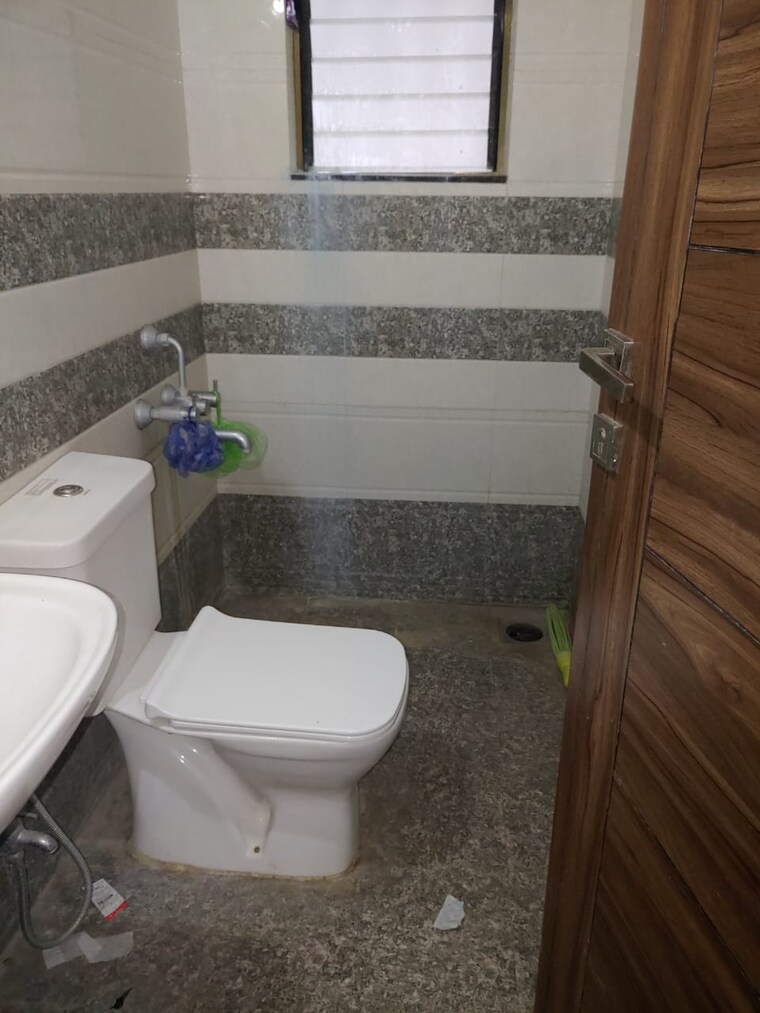 Bathroom, space-elena 1 Bedroom 650 Sq.Ft. Apartment In Bavdhan Pune 9470431