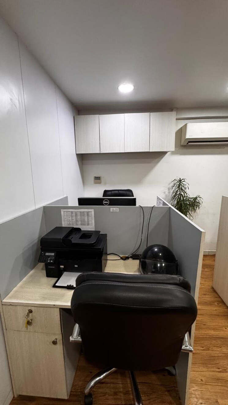 Team Area, sankalp-iconic-tower Commercial Office Space 1181 Sq.Ft. In Sanidhya Ahmedabad 9470443