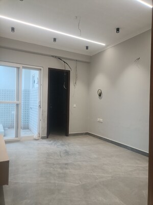 Room in 3.5 BHK Villa at Sector 99 – for Rent