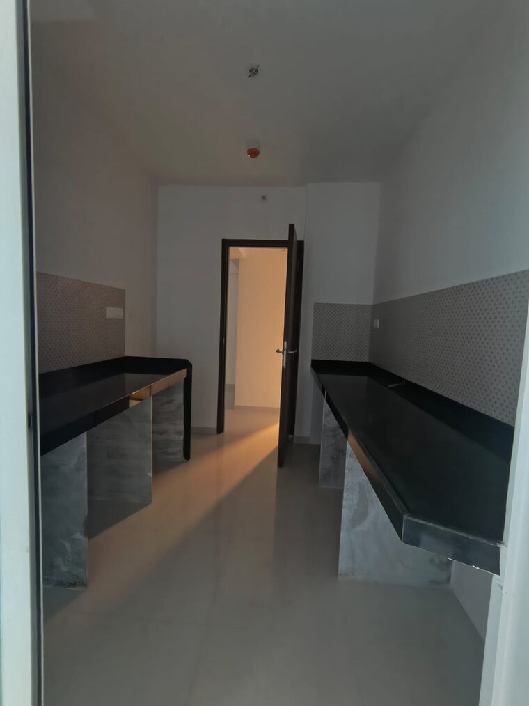 Kitchen, lodha-amara 3 Bedroom 955 Sq.Ft. Apartment In Kolshet Road Thane 9470508