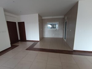 Room in 3 BHK Apartment at Regency La Majad, Hbr Layout – for Rent
