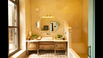 Furnished Amenities in 5 BHK Villa at Siolim – for Sale