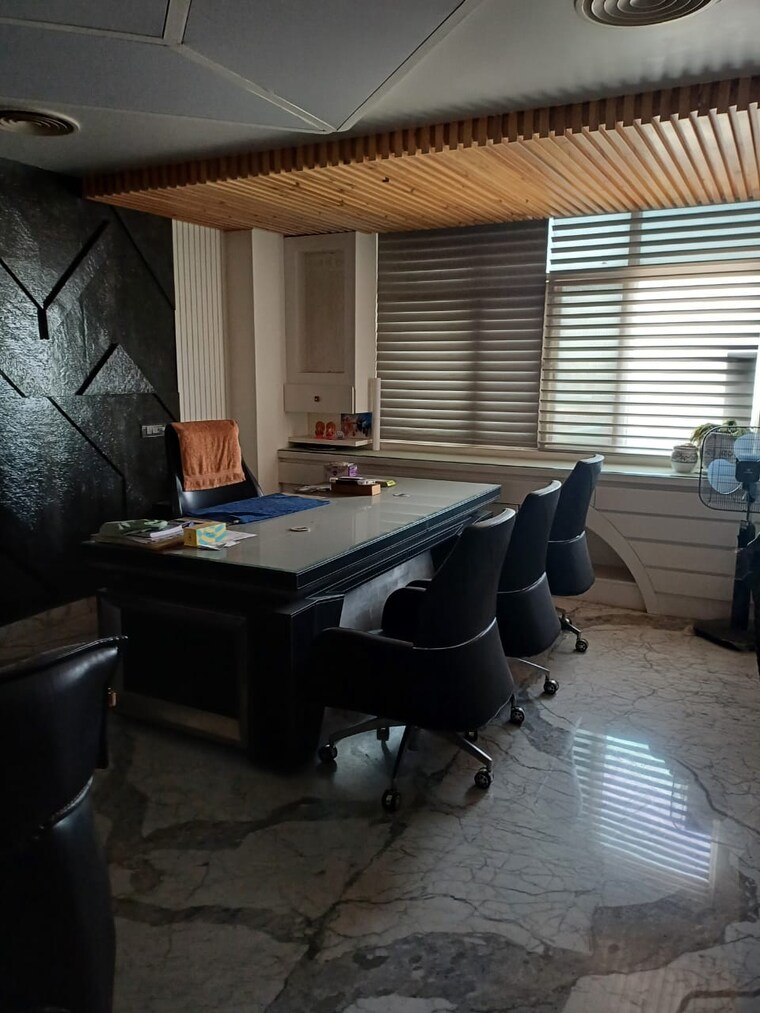 Team Area, pitampura Commercial Office Space 1300 Sq.Ft. In Pitampura Delhi 9470721