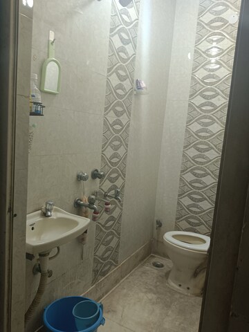Bathroom in 1 BHK Builder Floor at Lajpat Nagar 4 – for Rent