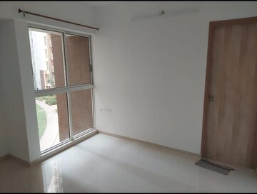Room in 1.5 BHK Apartment at Lodha Upper Thane Woodlands C And D, Anjur – for Sale