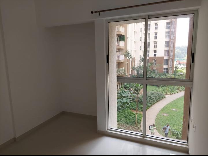 1.5 BHK + Pooja Room Apartment For Sale in Lodha Upper Thane Woodlands C And D