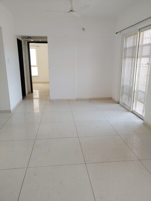 Room in 3 BHK Apartment at Kolte Patil Stargaze, Bavdhan – for Rent