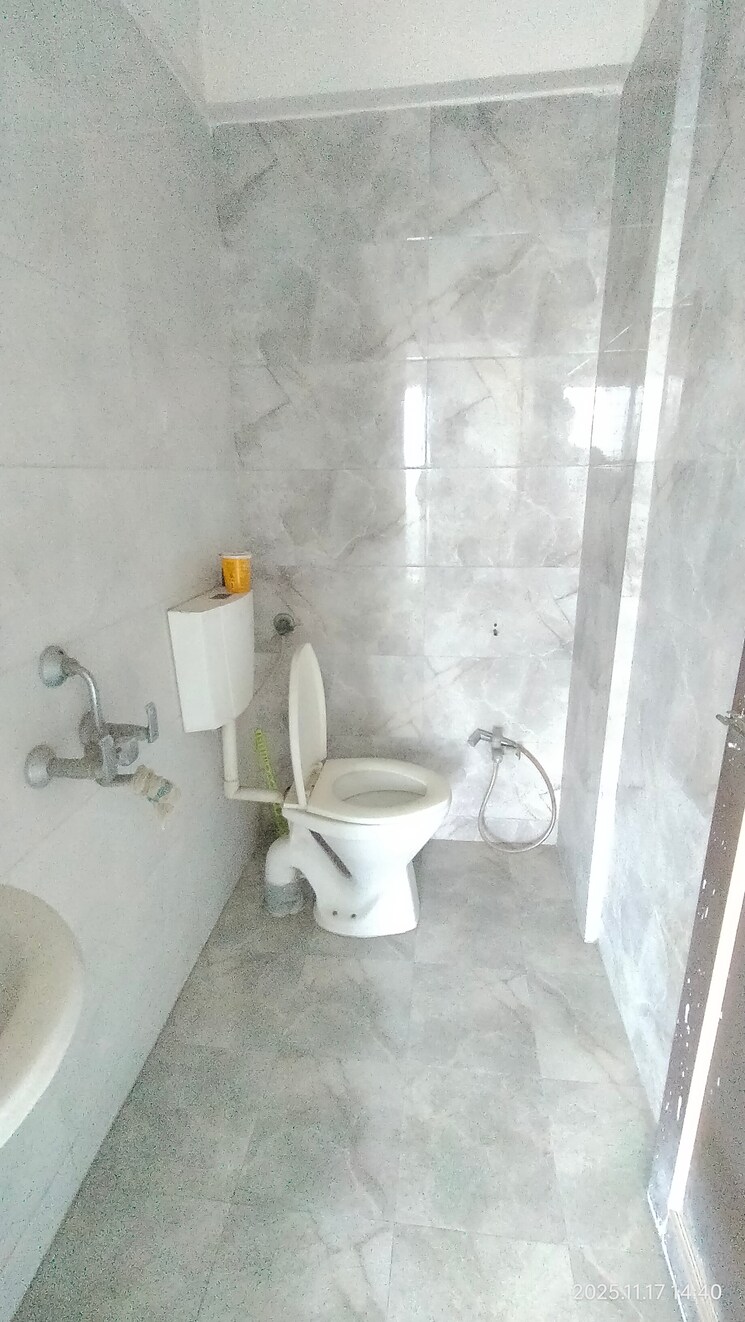 Bathroom, rudis-sunanda-circle 1 Bedroom 550 Sq.Ft. Apartment In Shilphata Thane 9470706