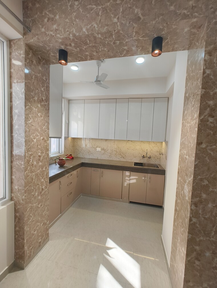 Kitchen, shree-vardhman-green-court 2 Bedroom 626 Sq.Ft. Apartment In Sector 90 Gurgaon 9470701