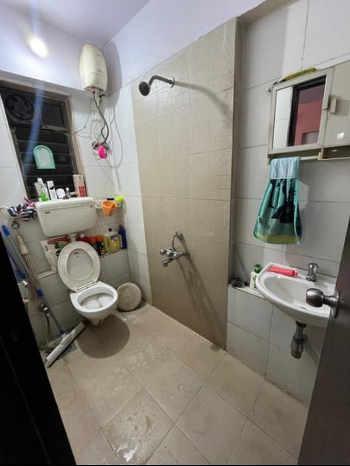 2 BHK + Pooja Room Apartment For Rent in Runwal Garden City