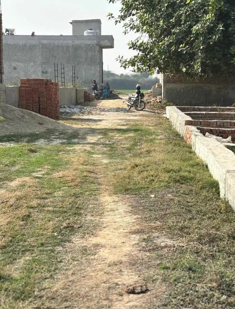 undefined, bhopani  118 Sq.Yd. Plot In Bhopani Faridabad 9471016