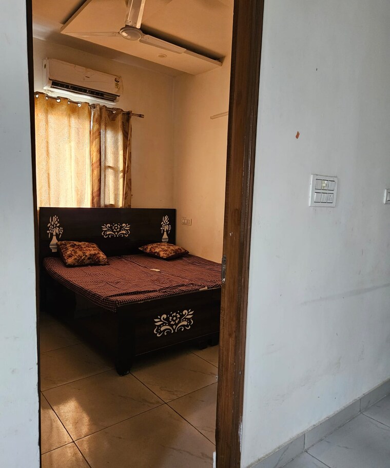 Bedroom, silver-city-extention 3 Bedroom 13500 Sq.Ft. Apartment In Vip Road Zirakpur 9470965