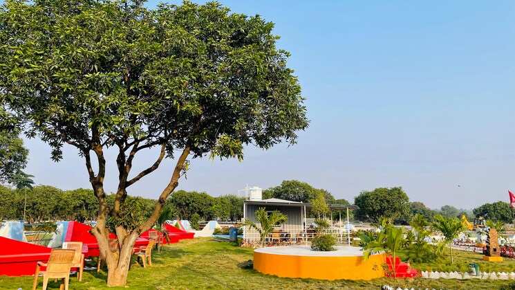 Garden, burgula village  147 Sq.Yd. Plot In Burgula Village Hyderabad 9471121