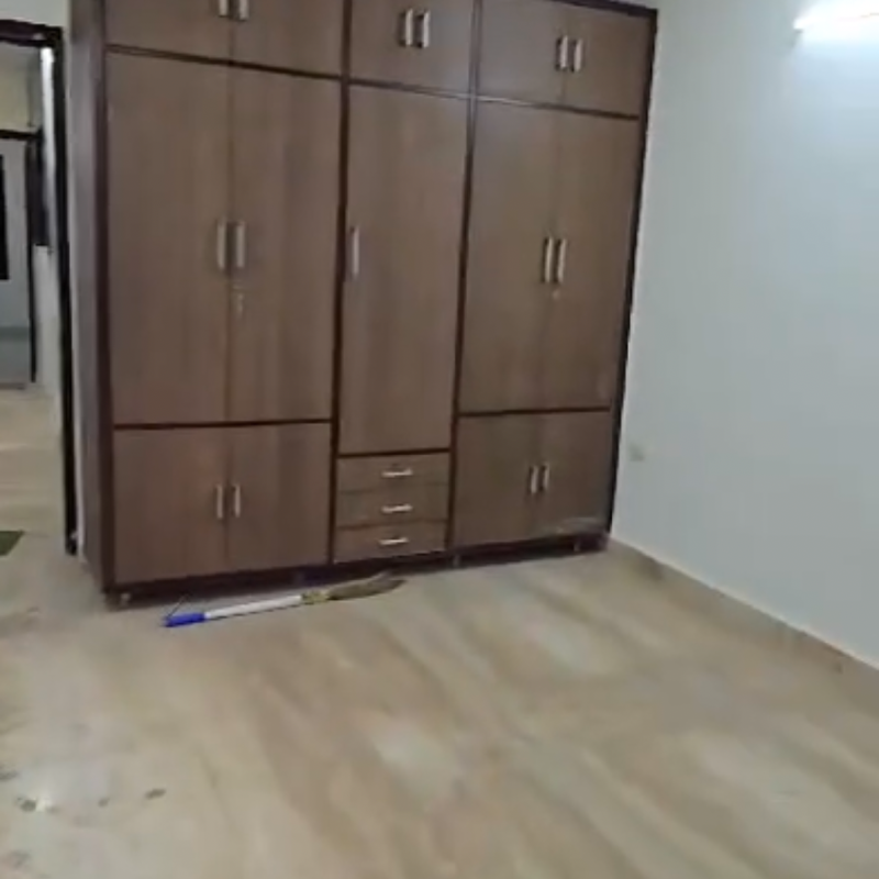 3 BHK Builder Floor For Sale in Pitampura