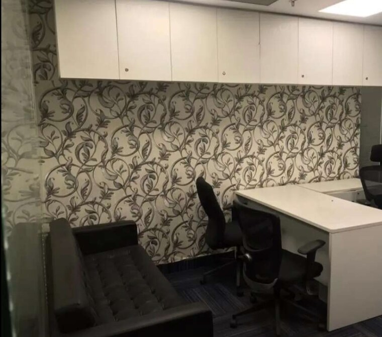 Team Area, hazratganj Commercial Office Space 1000 Sq.Ft. In Hazratganj Lucknow 9471147