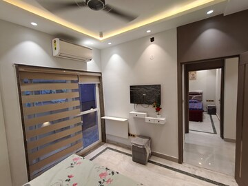 Parking in 3 BHK Builder Floor at Uppal Southend, Sector 49 – for Rent