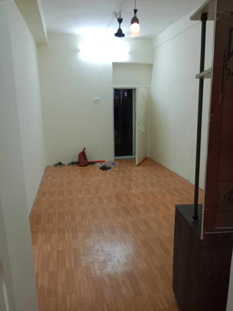 Bedroom, asavari-chs-matunga 1 Bedroom 300 Sq.Ft. Apartment In Matunga West Mumbai 9471150