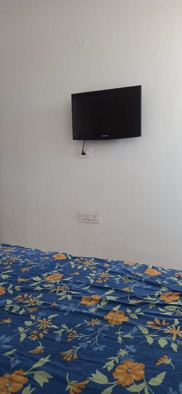 Furnished Amenities in 3 BHK Apartment at Green Valley Residencia, Ghazipur – for Rent