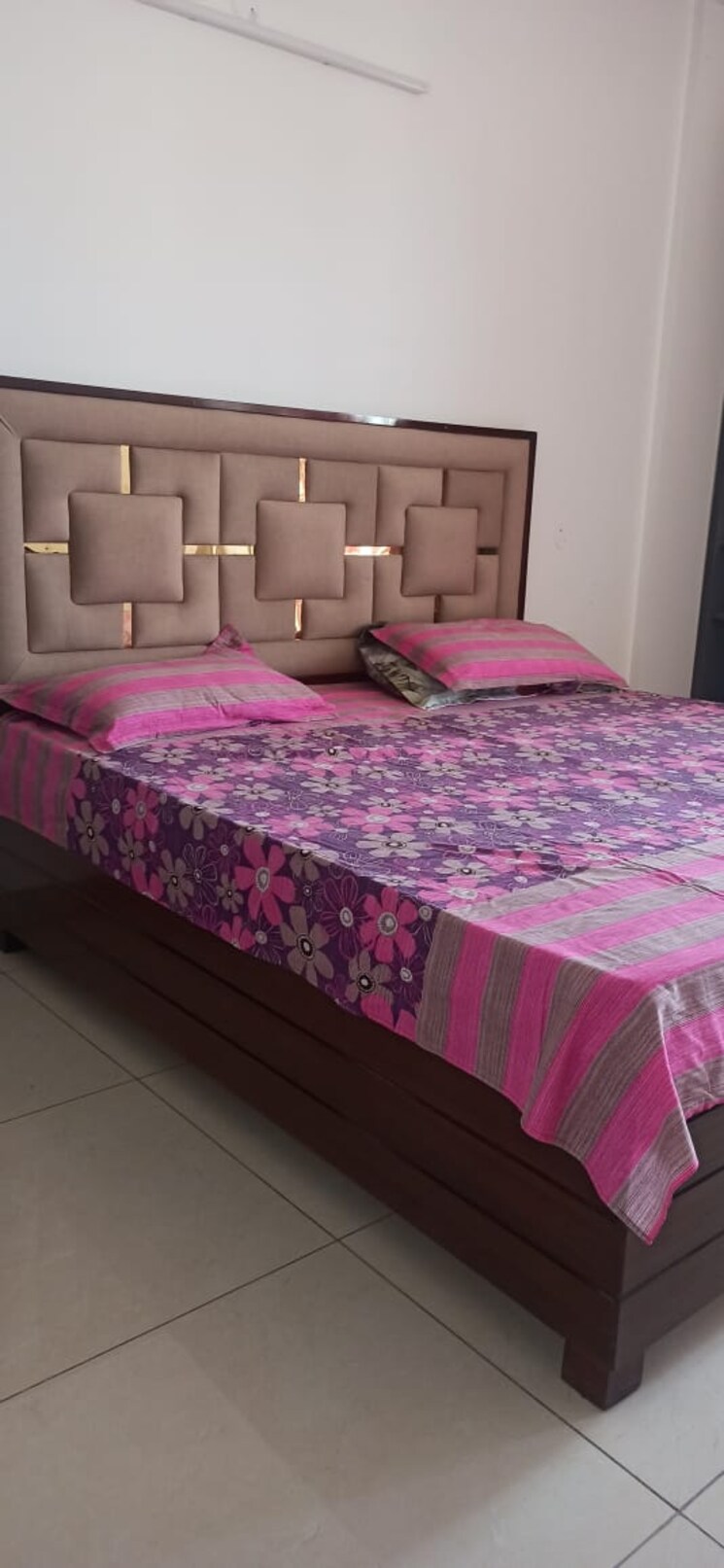 Bedroom, green-valley-residencia 3 Bedroom 1850 Sq.Ft. Apartment In Ghazipur Zirakpur 9471176
