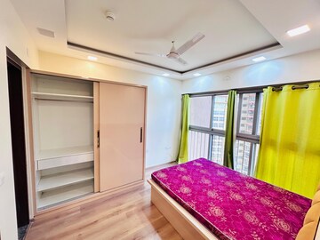 Bedroom in 2 BHK Apartment at Amanora Adreno Towers, Hadapsar – for Rent