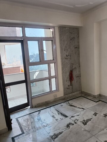 Room in 3 BHK Apartment at Rishabh Cloud 9, Sector 1 Vaishali – for Sale